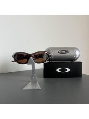 Oakley Men's Silver and Black Sunglass